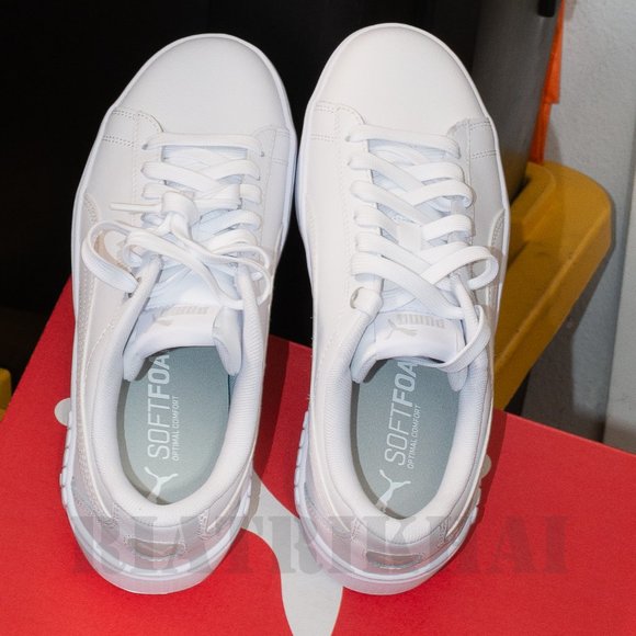 White PUMA Ladies' Smash Platform Shoe - Picture 4 of 9